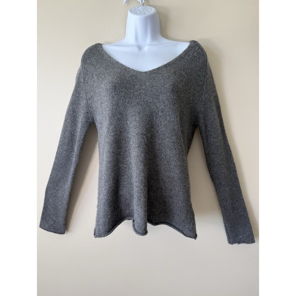 Neiman Marcus Womens Cashmere V Neck Long Sleeve Sweater Gray Size L Luxury Soft - Picture 1 of 9
